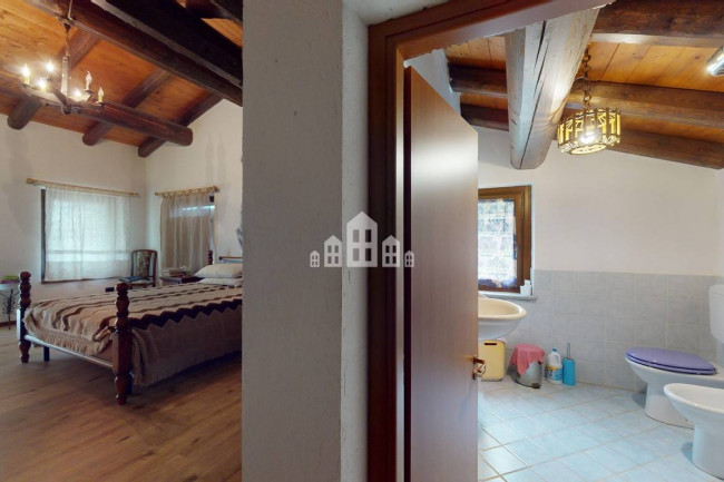 Detached house for sale in Rueglio