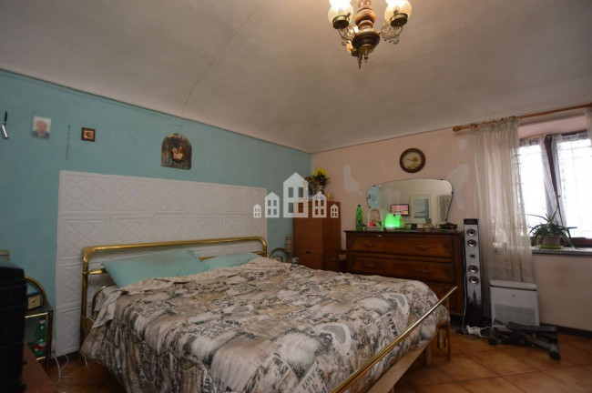 Half-duplex for sale in Lessolo