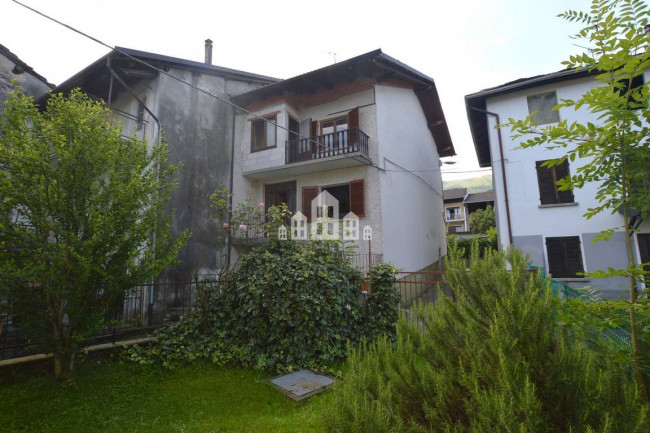 Half-duplex for sale in Rueglio