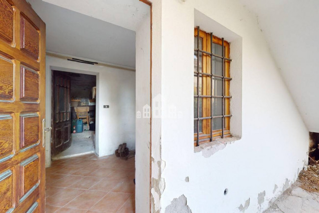 Half-duplex for sale in Rueglio