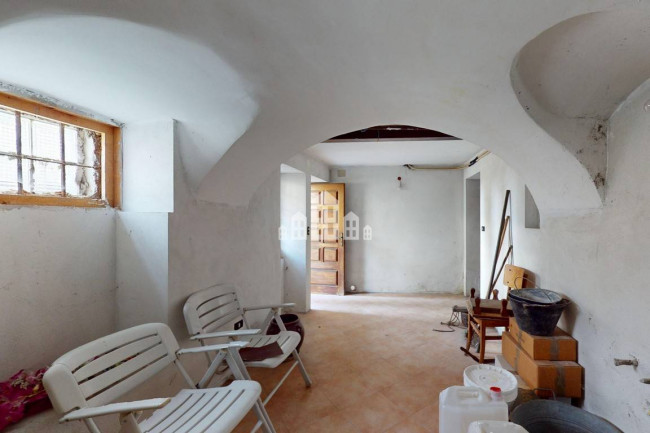 Half-duplex for sale in Rueglio