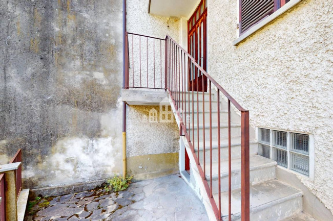 Half-duplex for sale in Rueglio