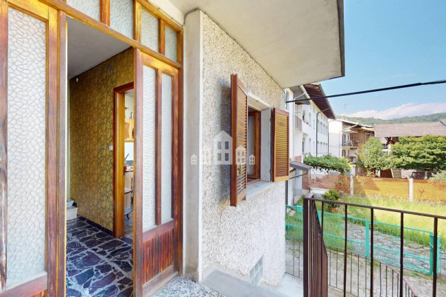 Half-duplex for sale in Rueglio