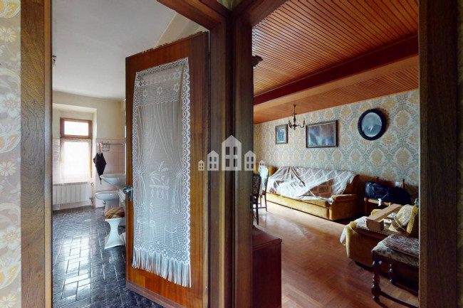 Half-duplex for sale in Rueglio