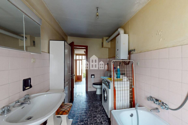 Half-duplex for sale in Rueglio