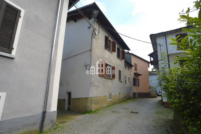 Half-duplex for sale in Rueglio