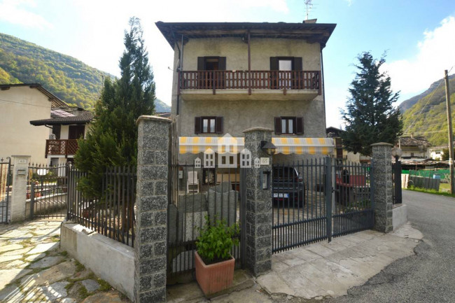 Detached house for sale in Locana