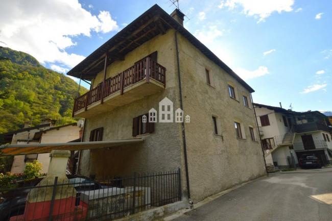 Detached house for sale in Locana