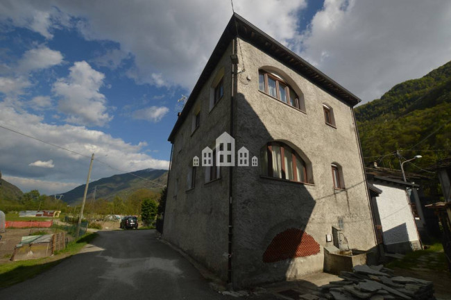 Detached house for sale in Locana