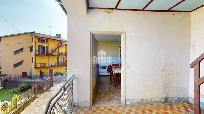 Half-duplex for sale in Rueglio