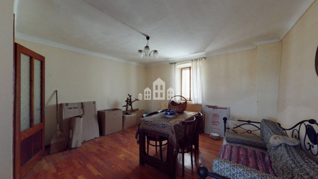 Half-duplex for sale in Rueglio