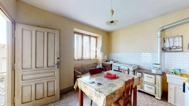 Half-duplex for sale in Rueglio