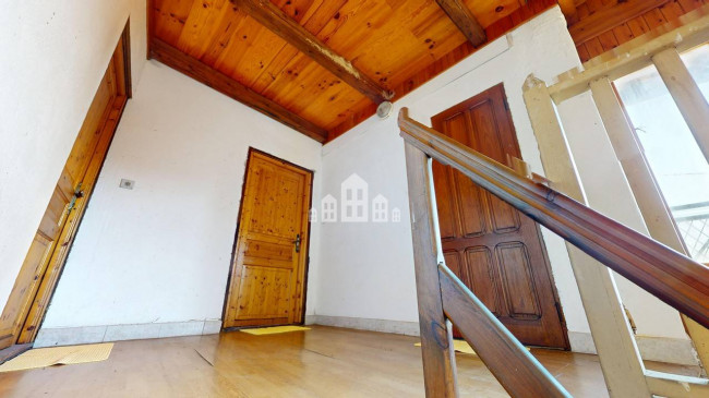 Half-duplex for sale in Rueglio