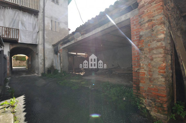 Half-duplex for sale in Castellamonte