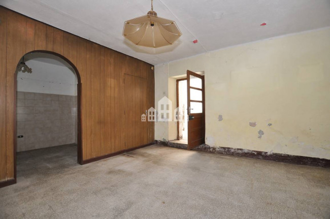 Half-duplex for sale in Castelnuovo Nigra