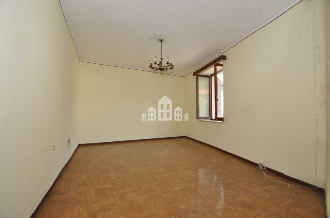 Half-duplex for sale in Castelnuovo Nigra