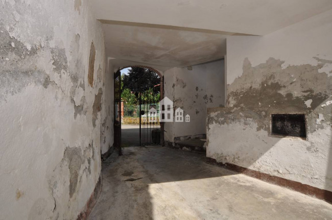 Half-duplex for sale in Castelnuovo Nigra