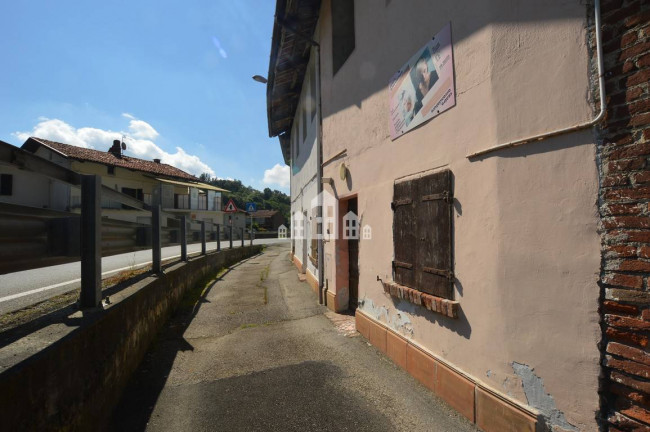 Half-duplex for sale in Baldissero Canavese