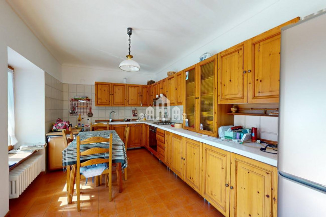 Half-duplex for sale in Baldissero Canavese