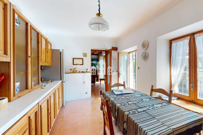 Half-duplex for sale in Baldissero Canavese