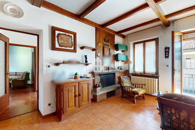 Half-duplex for sale in Baldissero Canavese