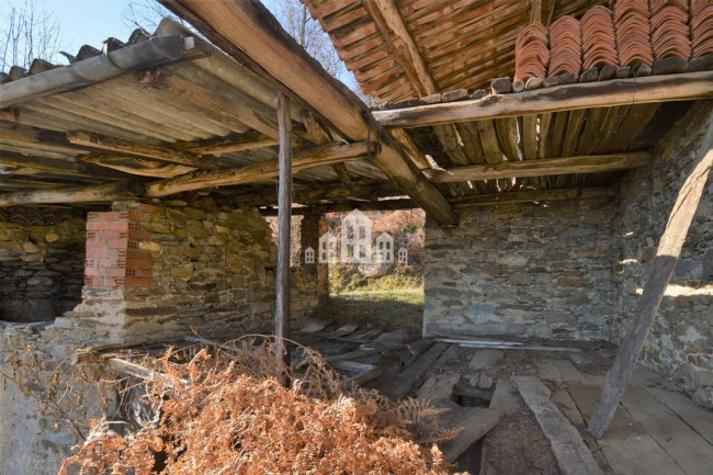 Fixer-upper for sale in Val di Chy