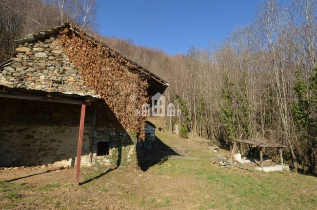 Rustico in vendita a Val di Chy