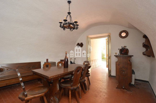 Half-duplex for sale in Val di Chy