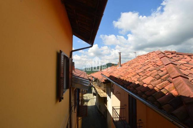 Half-duplex for sale in Val di Chy