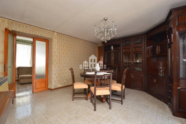 Half-duplex for sale in Val di Chy