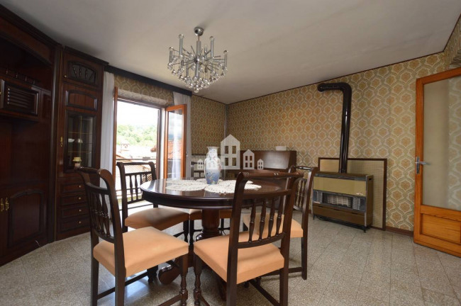 Half-duplex for sale in Val di Chy