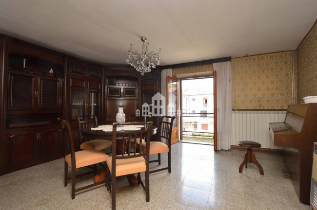 Half-duplex for sale in Val di Chy