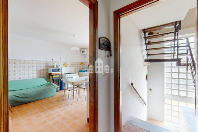 Half-duplex for sale in Valchiusa