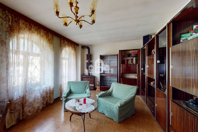 Half-duplex for sale in Valchiusa