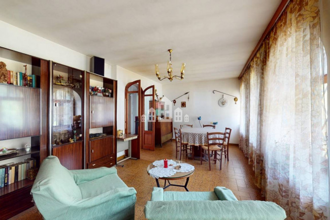 Half-duplex for sale in Valchiusa