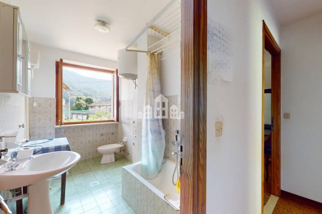 Half-duplex for sale in Valchiusa