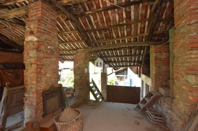 Half-duplex for sale in Baldissero Canavese