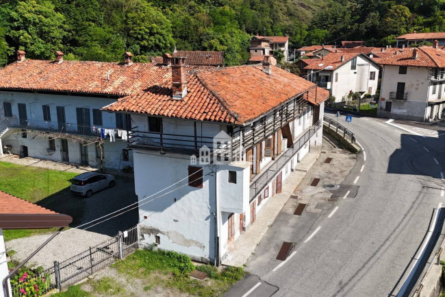 Casa semindipendente in vendita a Baldissero Canavese