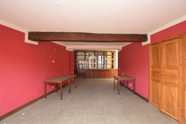 Retail space for sale in Valchiusa