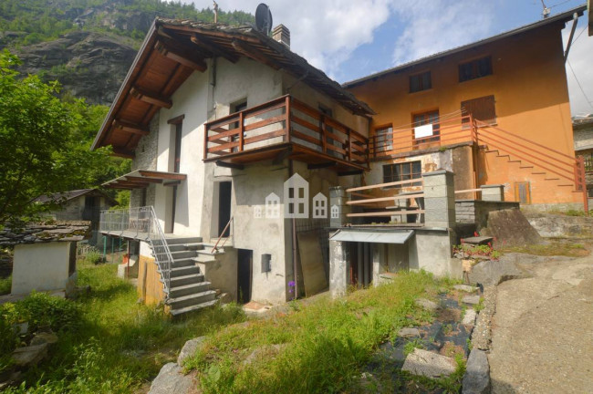 Half-duplex for sale in Noasca