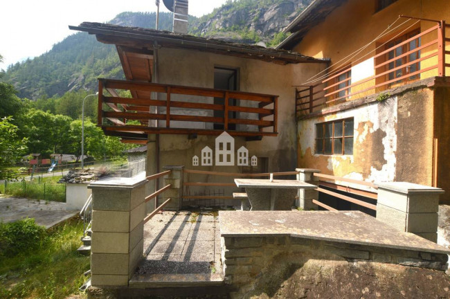 Half-duplex for sale in Noasca