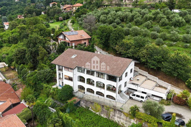 Palazzina in vendita a Castellamonte