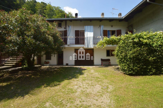 Half-duplex for sale in Lessolo