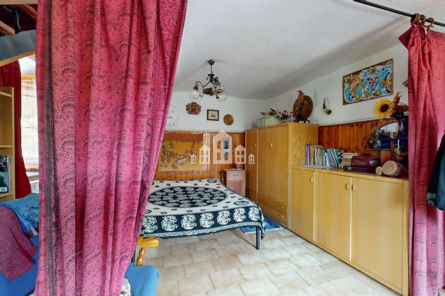 Half-duplex for sale in Lessolo