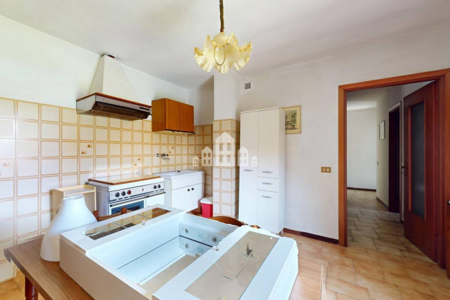 Half-duplex for sale in Lessolo