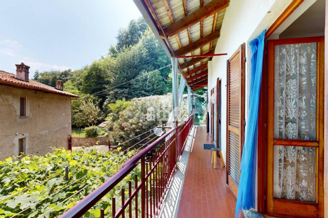 Half-duplex for sale in Lessolo