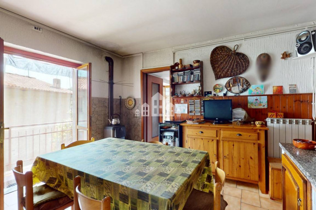 Half-duplex for sale in Lessolo