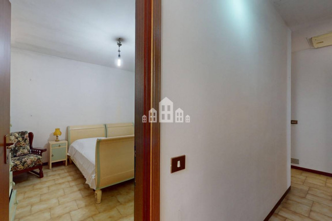 Half-duplex for sale in Lessolo