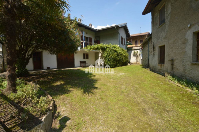 Half-duplex for sale in Lessolo