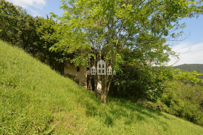 Fixer-upper for sale in Vistrorio